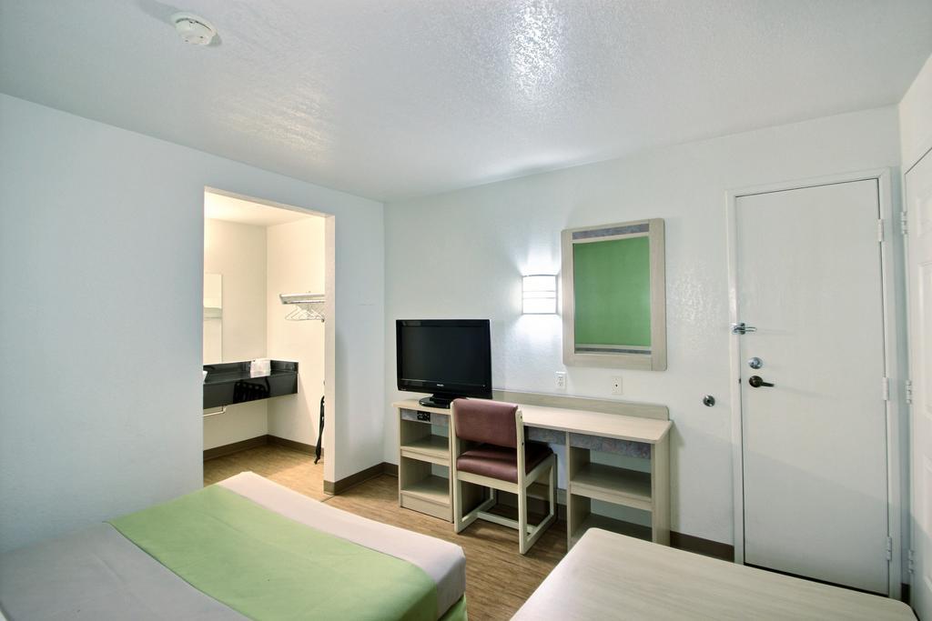 Motel 6 Milwaukee West - Brookfield Chambre photo