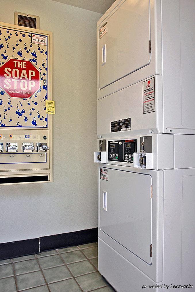 Motel 6 Milwaukee West - Brookfield Extérieur photo